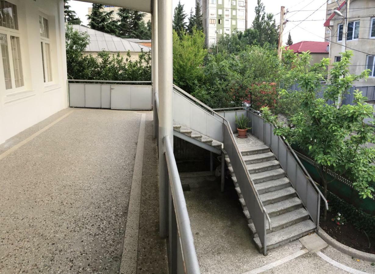 Host N1 Apartment Kutaisi Exterior photo
